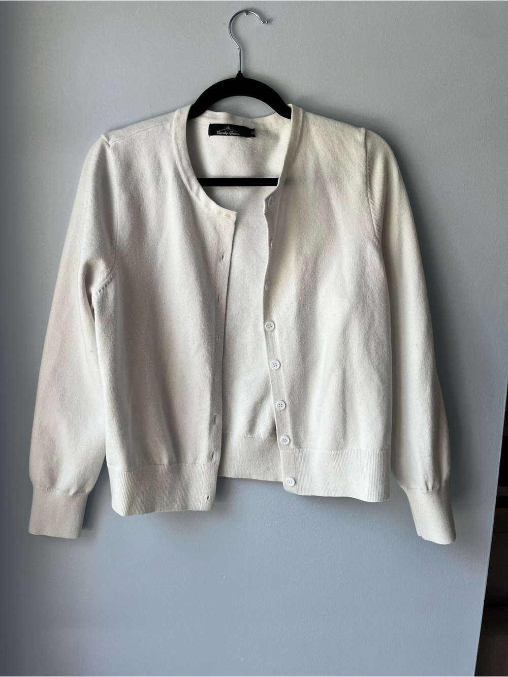 Trendy Queen Classic Women's Crewneck Cardigan Sweater - White- Size XL